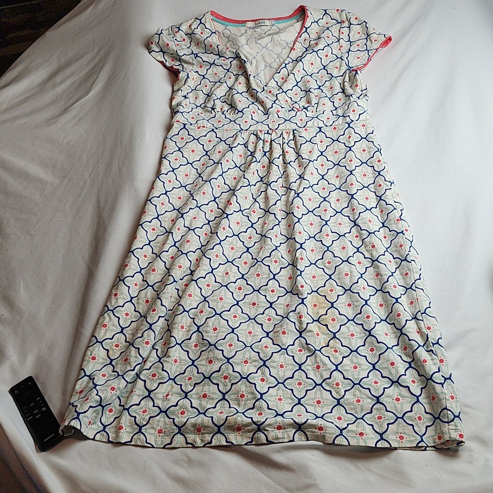 Boden V-Neck Cap Sleeve Dress White Blue Geometric Print Women's Size 10